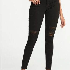 Old Navy Rockstar Super Skinny Mid-Rise Distressed Jeans - Size 12 - NWT